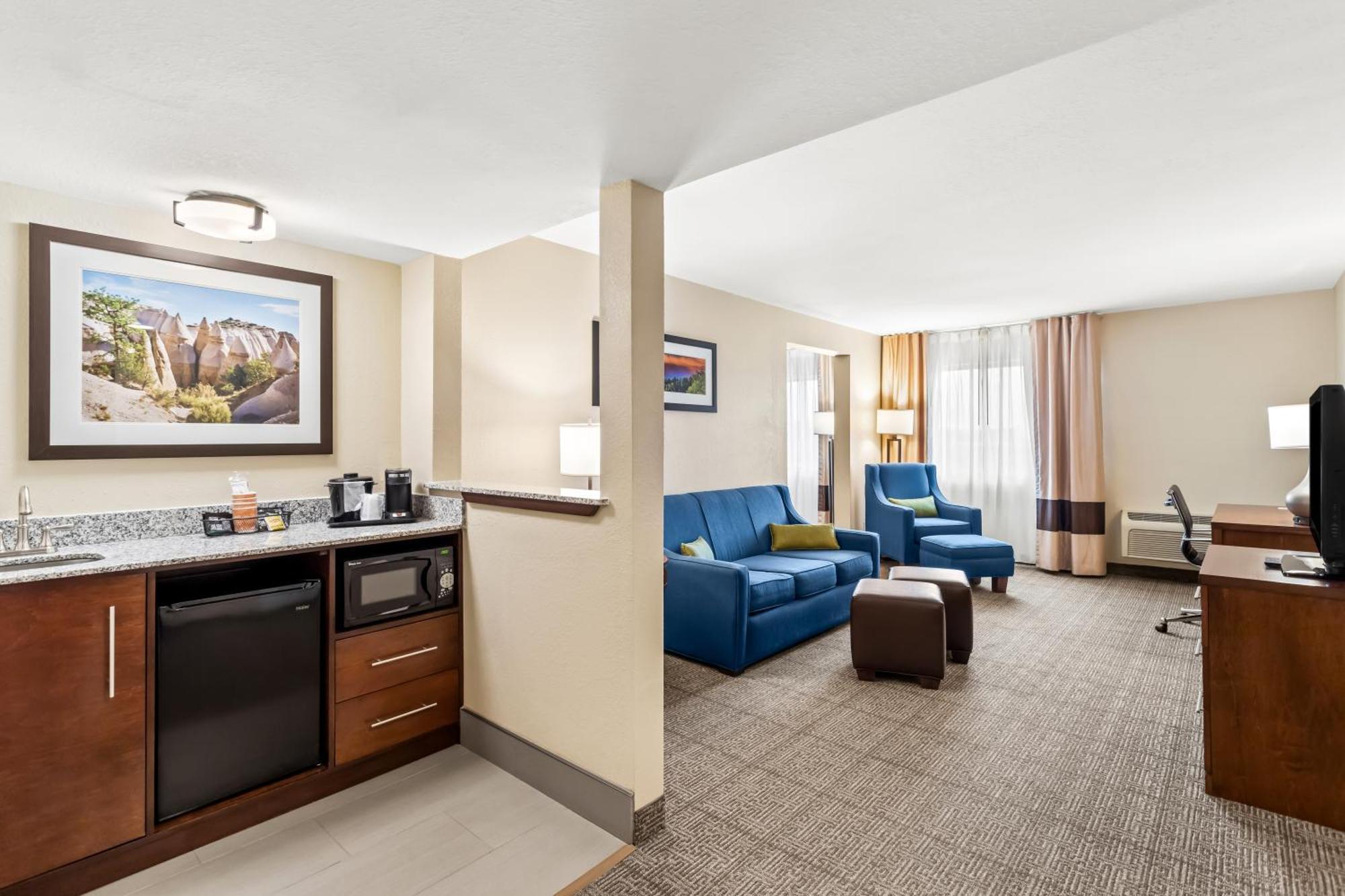 Comfort Inn & Suites Albuquerque Downtown Esterno foto