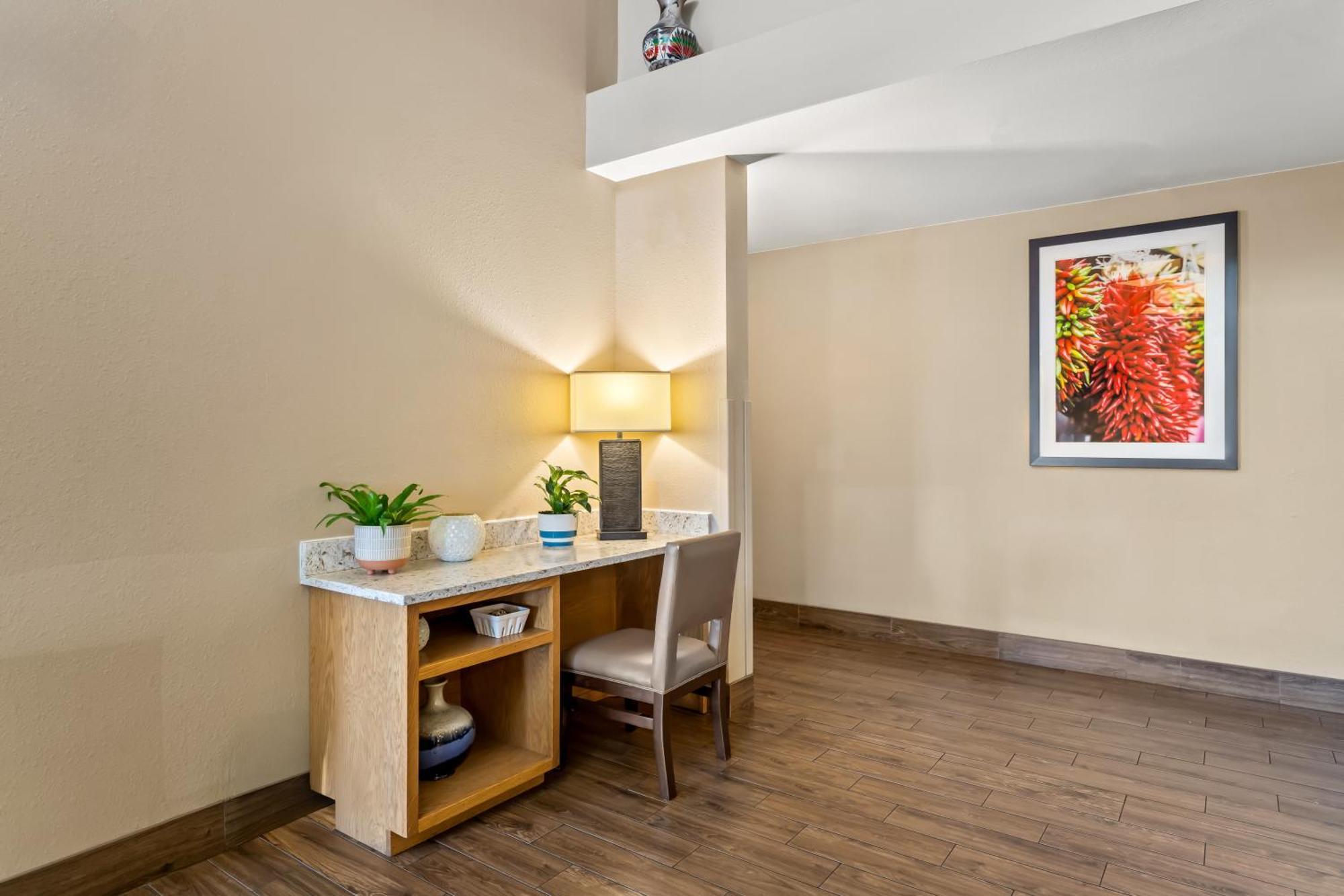 Comfort Inn & Suites Albuquerque Downtown Esterno foto